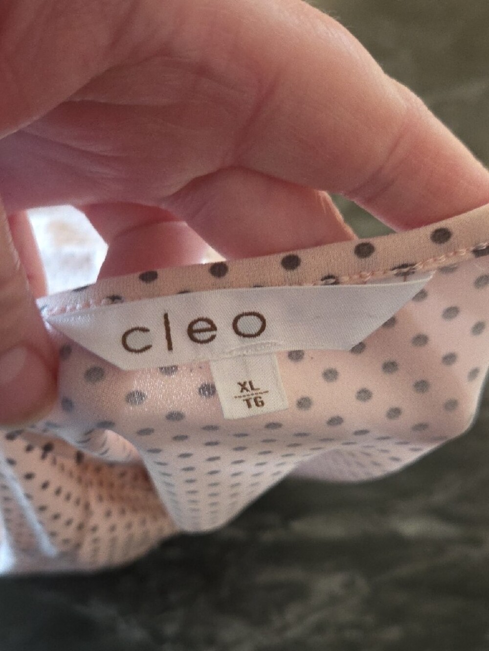cleo XL Peach Dot Keyhole Flutter Sleeve Top - Picture 3 of 4